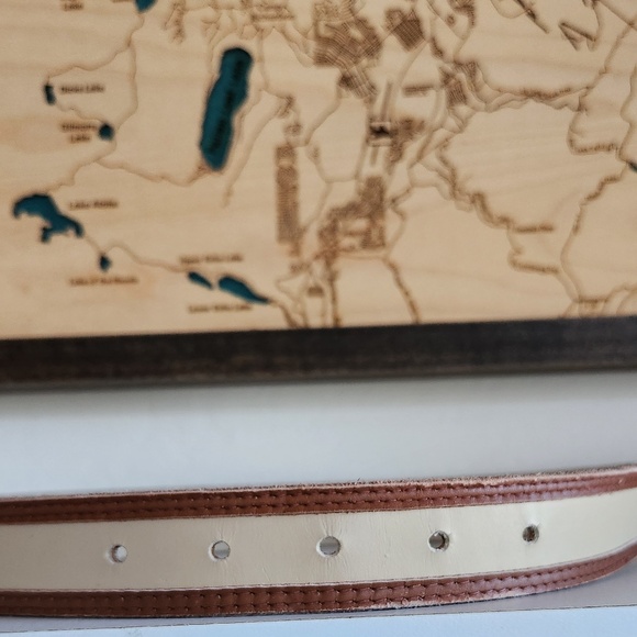 Vintage Talbots 2 tone beige/brown Leather belt Sz S Made in Italy main image 8